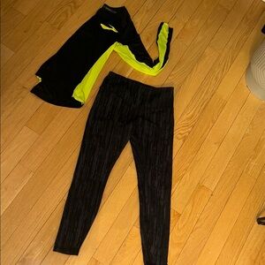 Brooks Black Women's Athletic Capri  Leggings and longsleeve